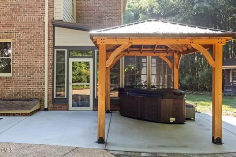 Exterior - 118 E Walnut Ave, Wake Forest, NC 27587 photo 5 of 16
