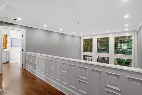 Entry Way - 118 E Walnut Ave, Wake Forest, NC 27587 photo 7 of 10