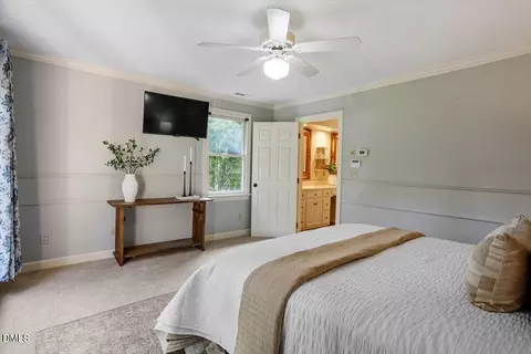 Bedroom - 118 E Walnut Ave, Wake Forest, NC 27587 photo 3 of 9