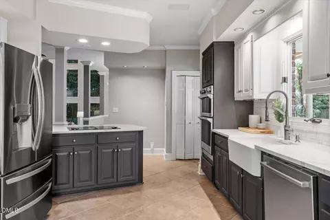 Kitchen - 118 E Walnut Ave, Wake Forest, NC 27587 photo 4 of 7