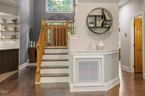 Entry Way - 118 E Walnut Ave, Wake Forest, NC 27587 photo 5 of 10