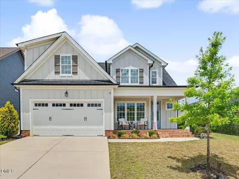 2907 Meadow Bluffs Way, Fuquay Varina, NC 27526