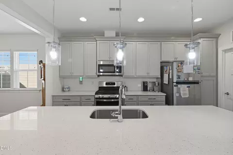 Kitchen - 116 Beaufort Loop, Clayton, NC 27527 photo 3 of 3