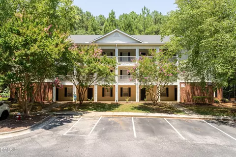 2900 Trailwood Pines Ln #301, Raleigh, NC 27603