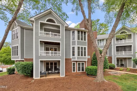 1021 Wirewood Dr #202, Raleigh, NC 27605