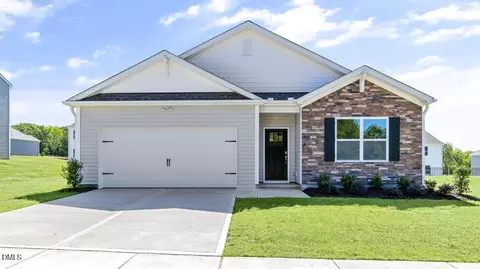 71 Tiger Eye Dr, Clayton, NC 27520
