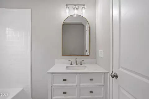 Bath - 604 E Townsend St, Dunn, NC 28334 photo 2 of 2
