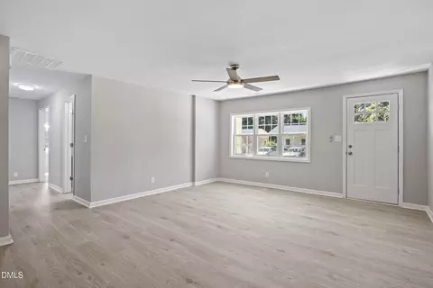 Living - 604 E Townsend St, Dunn, NC 28334 photo 4 of 6