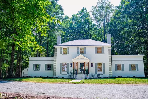 194 Robert Whitfield Rd, Hurdle Mills, NC 27541
