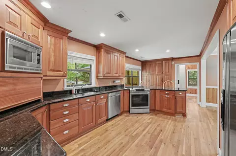 Kitchen - 1003 Gardner St, Raleigh, NC 27607 photo 1 of 2