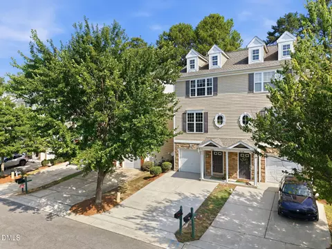 2180 Persimmon Ridge Dr, Raleigh, NC 27604
