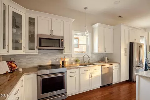 Kitchen - 205 Dowd St, Durham, NC 27701 photo 4 of 5