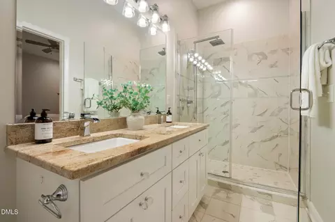 Bath - 205 Dowd St, Durham, NC 27701 photo 2 of 5