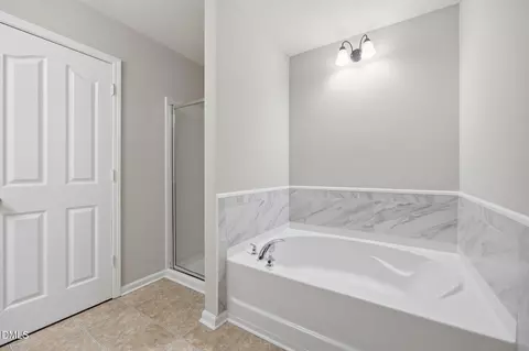 Bath - 687 Botanical Ct, Bunnlevel, NC 28323 photo 2 of 2