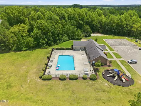 View/Area - 687 Botanical Ct, Bunnlevel, NC 28323 photo 3 of 7