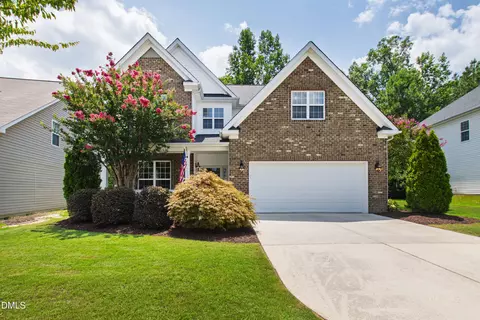 6220 Amber Bluffs Cres, Raleigh, NC 27616