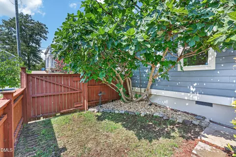 Exterior - 103 Chestnut St, Durham, NC 27707 photo 7 of 17