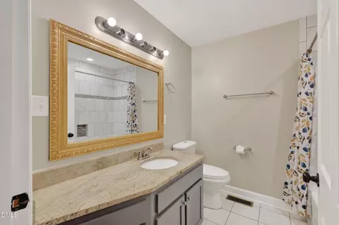 Bath - 103 Chestnut St, Durham, NC 27707 photo 2 of 7