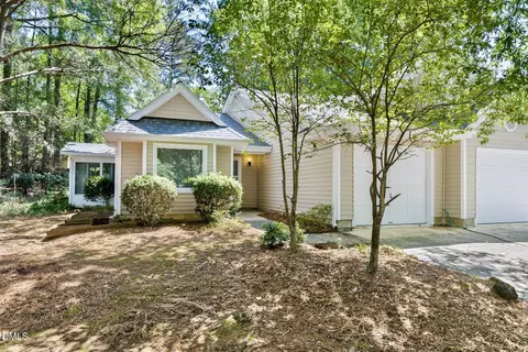 101 Standish Dr, Chapel Hill, NC 27517