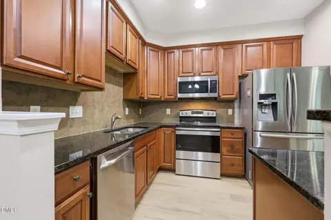 Kitchen - 476 Panorama View Loop, Cary, NC 27519 photo 2 of 2