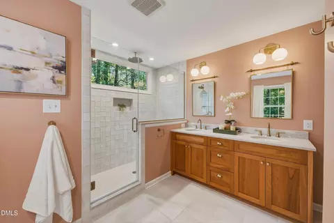 Bath - 6030 Big Oak Dr, Durham, NC 27705 photo 1 of 4