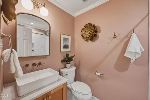 Bath - 6030 Big Oak Dr, Durham, NC 27705 photo 3 of 4