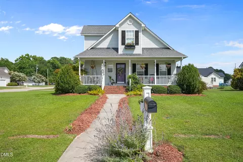 201 Bishop Ln, Dunn, NC 28334 photo 2