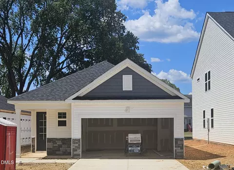 110 Baldwin St, Lillington, NC 27546