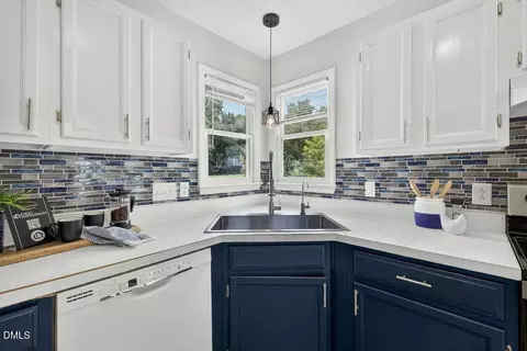 Kitchen - 3 Big Bluff Pl, Durham, NC 27712 photo 3 of 3