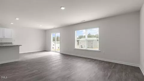 Living - 112 Daniel Rd, Smithfield, NC 27577 photo 1 of 2