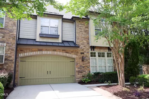 333 Sunstone Dr, Cary, NC 27519
