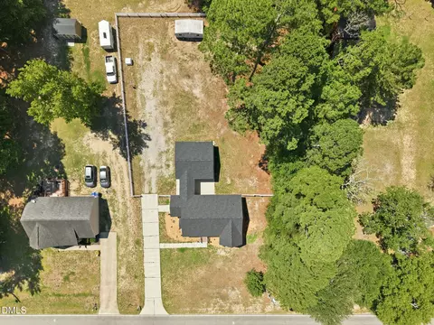 1900 Horseshoe Bend Rd, Erwin, NC 28339 photo 3