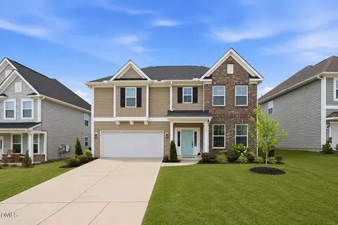 124 Cherry Blossom Ct, Garner, NC 27529