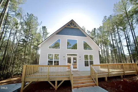 253 Sandy Point Dr, Manson, NC 27553