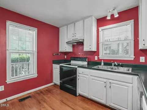 829 Rainer Ct, Garner, NC 27529 photo 7