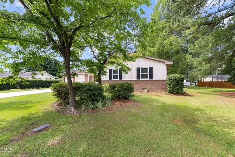 Exterior - 1002 E Maplewood Dr, Benson, NC 27504 photo 3 of 16