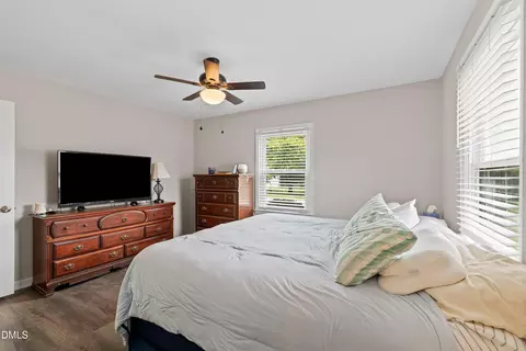 Bedroom - 1002 E Maplewood Dr, Benson, NC 27504 photo 8 of 8
