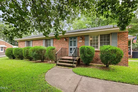 213 Delane Dr, Rocky Mount, NC 27804