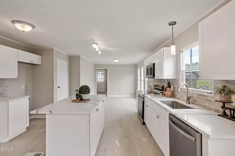 Kitchen - 149 Woodvalley Dr, Erwin, NC 28339 photo 7 of 8