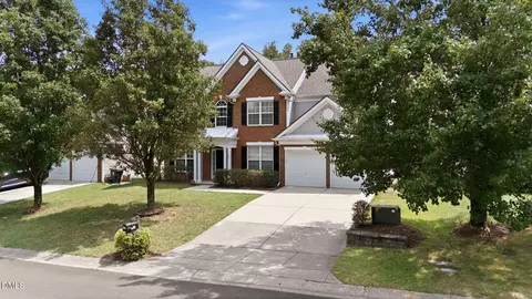 201 Shakespeare St, Morrisville, NC 27560