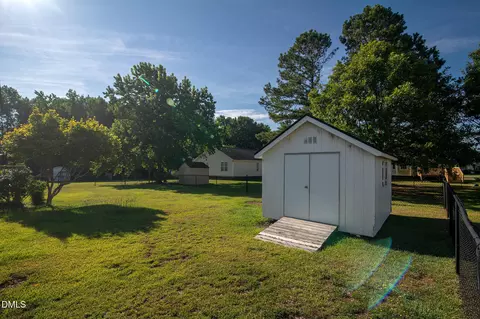 Exterior - 20 Boardwalk Ave, Benson, NC 27504 photo 6 of 7