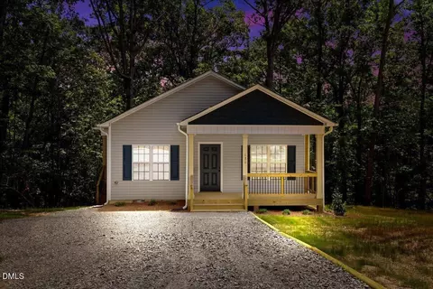 131 Dauphine St, Fuquay Varina, NC 27526
