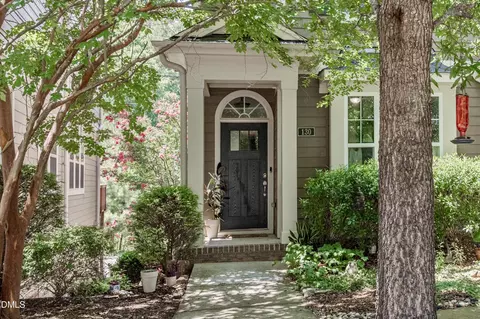 130 S Camellia St, Chapel Hill, NC 27516