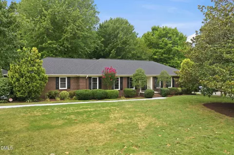 3203 Forestdale Dr, Burlington, NC 27215