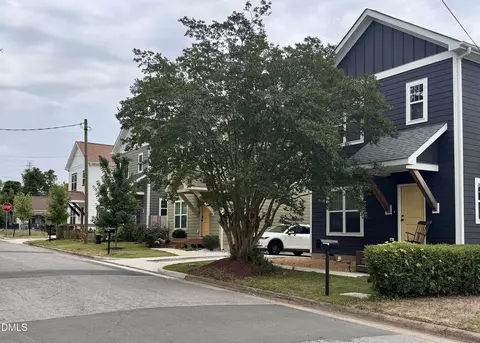 420 Sparella St, Durham, NC 27703 photo 8