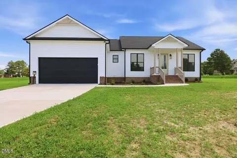 5601 Martys Ct, Bailey, NC 27807 photo 2