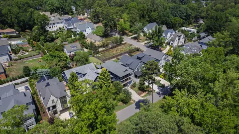 View/Area - 1433 Nottingham Rd, Raleigh, NC 27607 photo 3 of 9