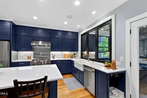 Kitchen - 1433 Nottingham Rd, Raleigh, NC 27607 photo 4 of 9