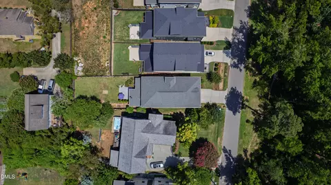View/Area - 1433 Nottingham Rd, Raleigh, NC 27607 photo 4 of 9