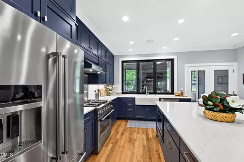 Kitchen - 1433 Nottingham Rd, Raleigh, NC 27607 photo 8 of 9